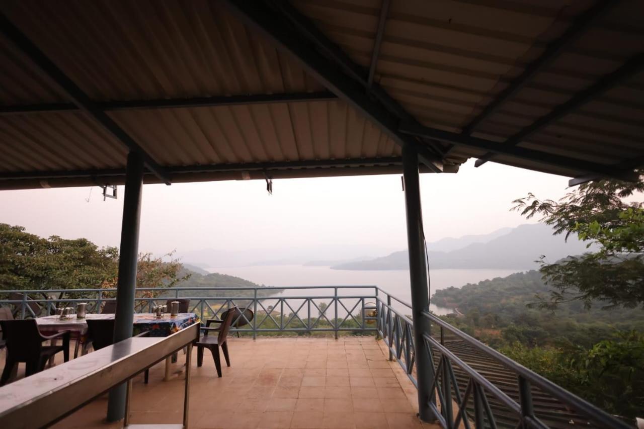 Nisarg Farm Mulshi Bed & Breakfast Ngoại thất bức ảnh